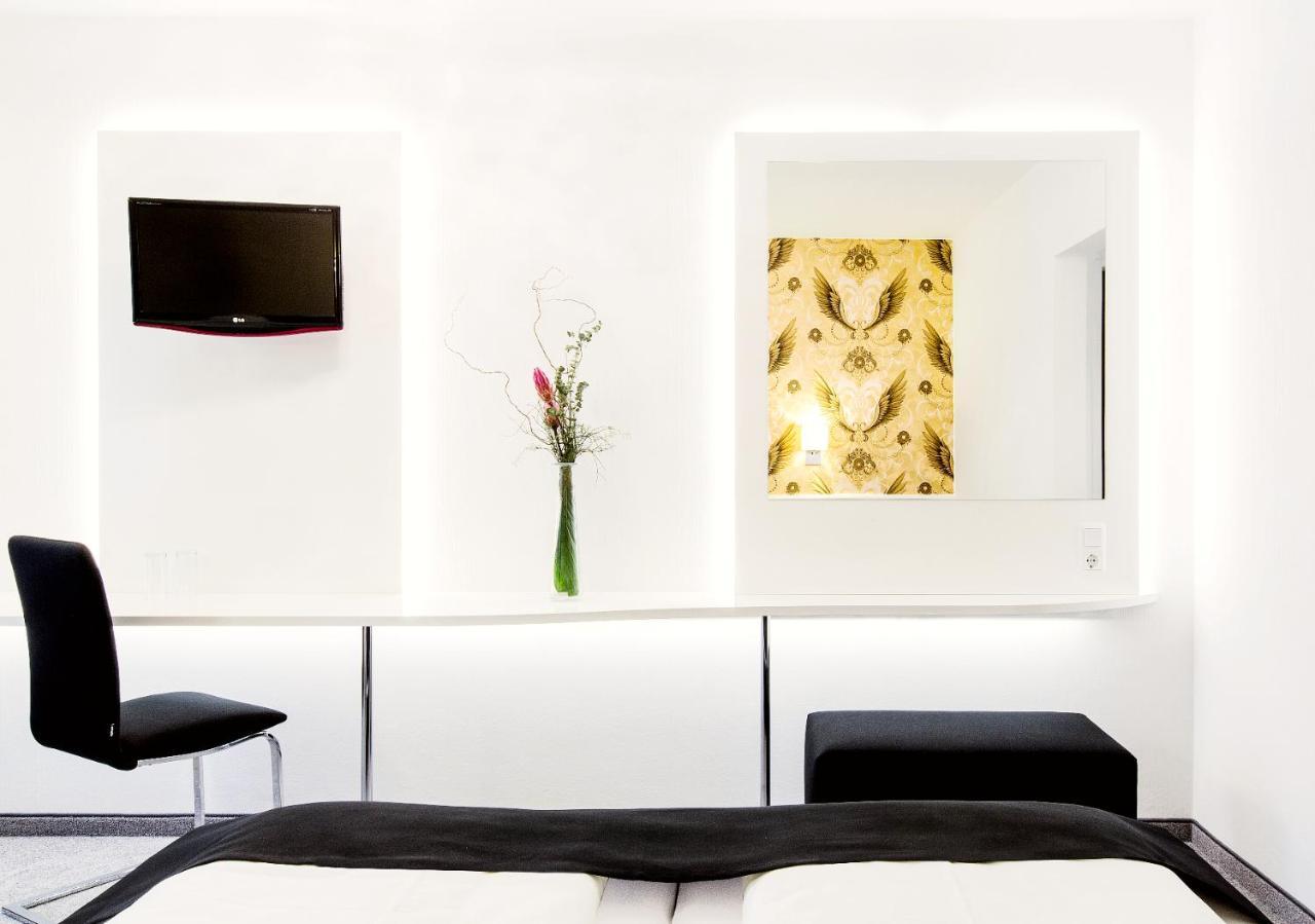 Hotel Hellers Twenty Four II -24H-Check-In- Фридрихсхафен Экстерьер фото
